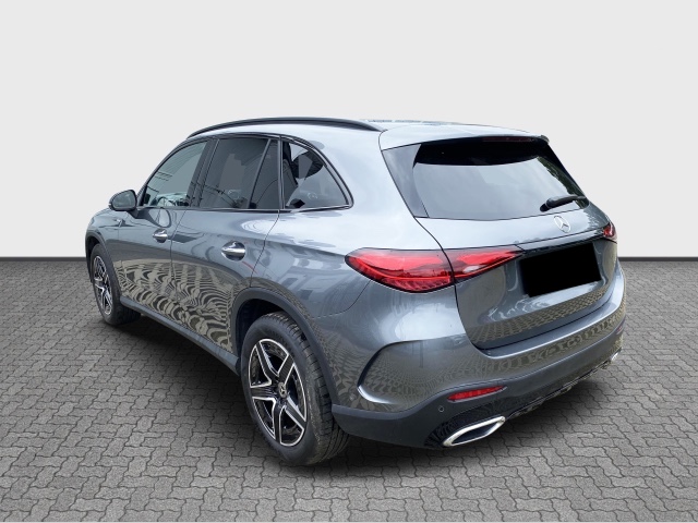 Mercedes GLC 220d 4matic AMG | české předváděcí auto skladem | novinka skladem | nový model | předváděcí auto ihned | šedá Selenite metalíza | SUV | nákup online | AUTOiBUY.com